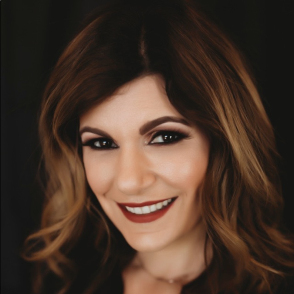 Meet your Posher, Stephanie